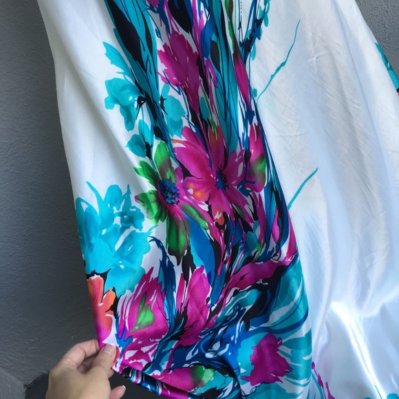 White Floral beaded Dress Sz 6. NWOT - Picture 6 of 8